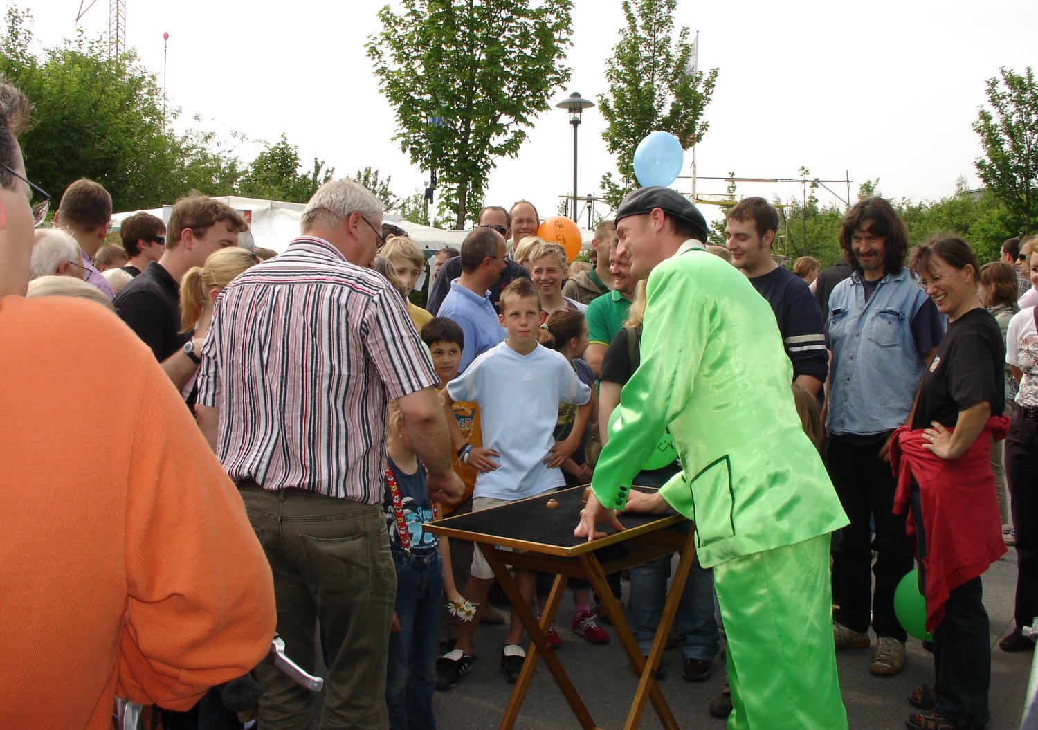 Sommerfest mit Hütchenspieler